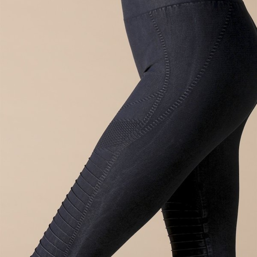 Seamless Black Moto Leggings
